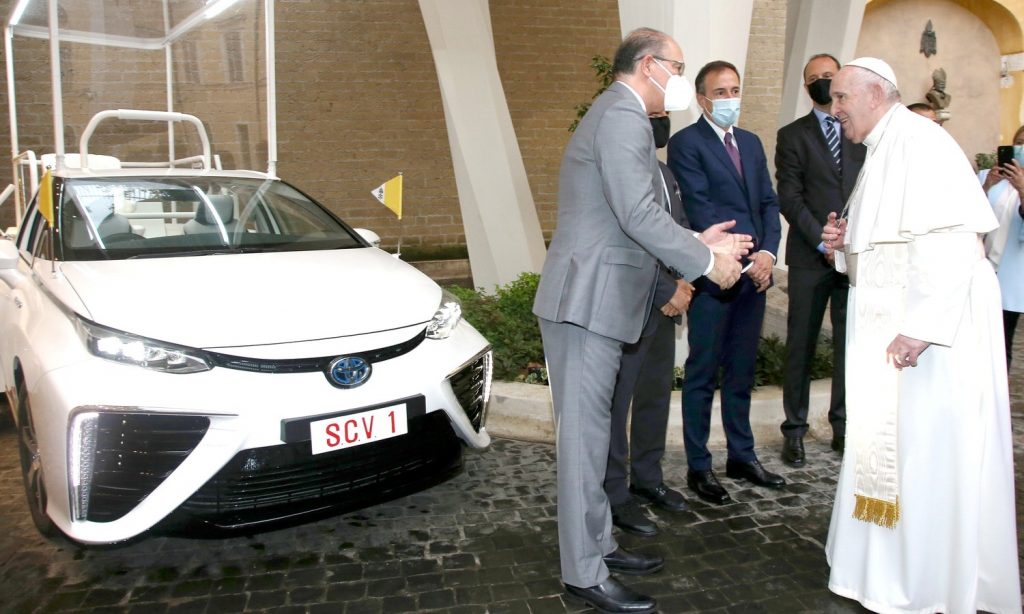 Toyota Mirai papamóvil