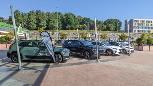 coches de Breogán Car en el exterior del CC As Termas