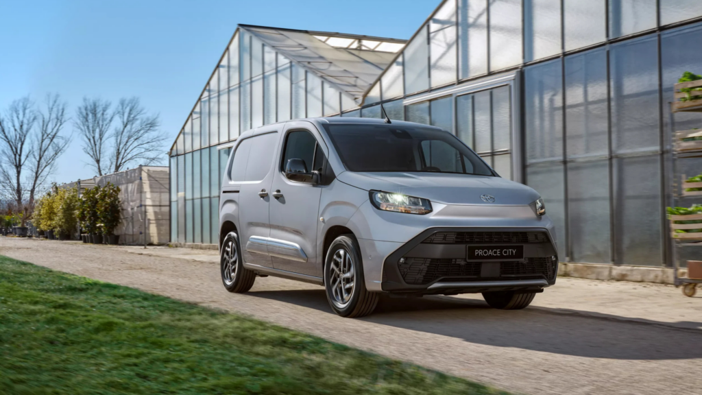 city electric Toyota PROACE en A Coruña, Carballo, Ferrol, Lugo, San Cosme de Barreiros, Vilagarcía de Arousa, Vigo y Pontevedra