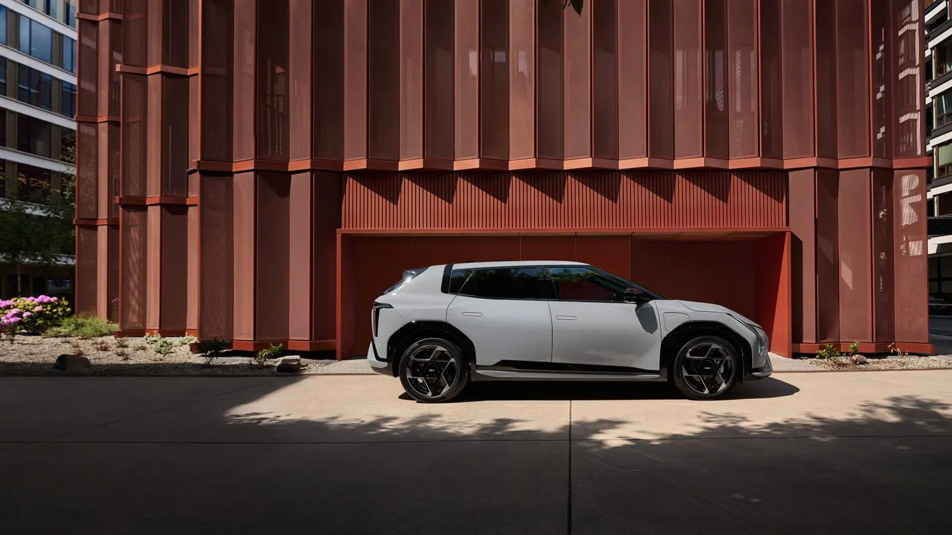 Kia EV4 en Galicia: Santiago de Compostela, Lugo y Barreiros. A Mariña