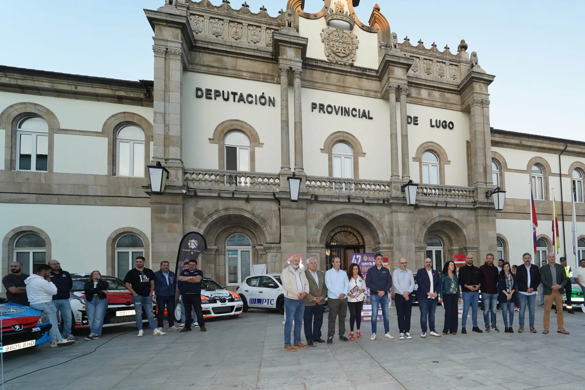 Ceremonia de presentación del Rally San Froilán delante de la Deputación de Lugo